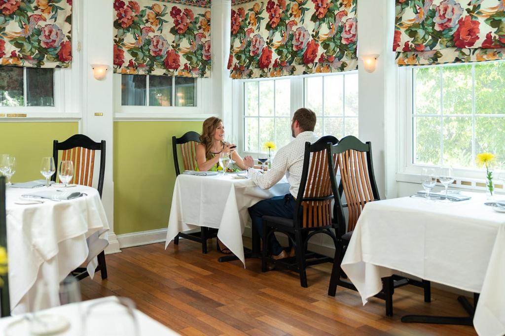 Ashby Inn & Restaurant Paris Экстерьер фото